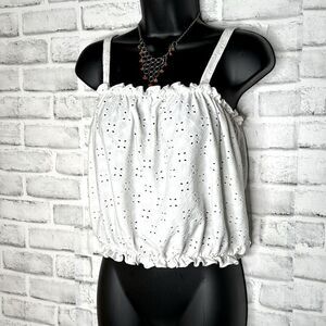 Livi by Olivia Rae White Crop Top Tank Size Medium